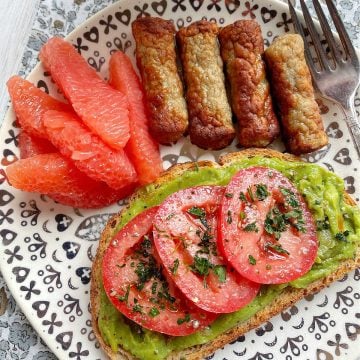 Breakfast Sausage in Air Fryer | Foodtastic Mom #airfryerrecipes #breakfastsausageinairfryer