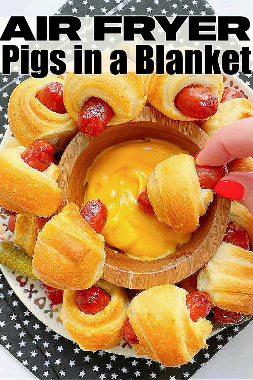 Air Fryer Pigs in a Blanket | Foodtastic Mom #airfryerpigsinablanket #airfryerrecipes #footballsnacks via @foodtasticmom