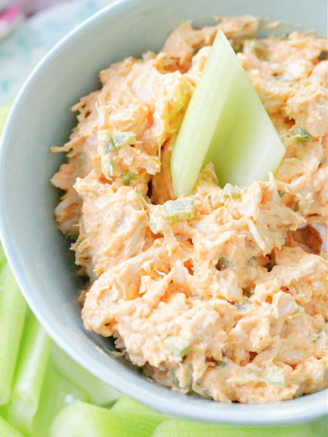 buffalo chicken celery dip