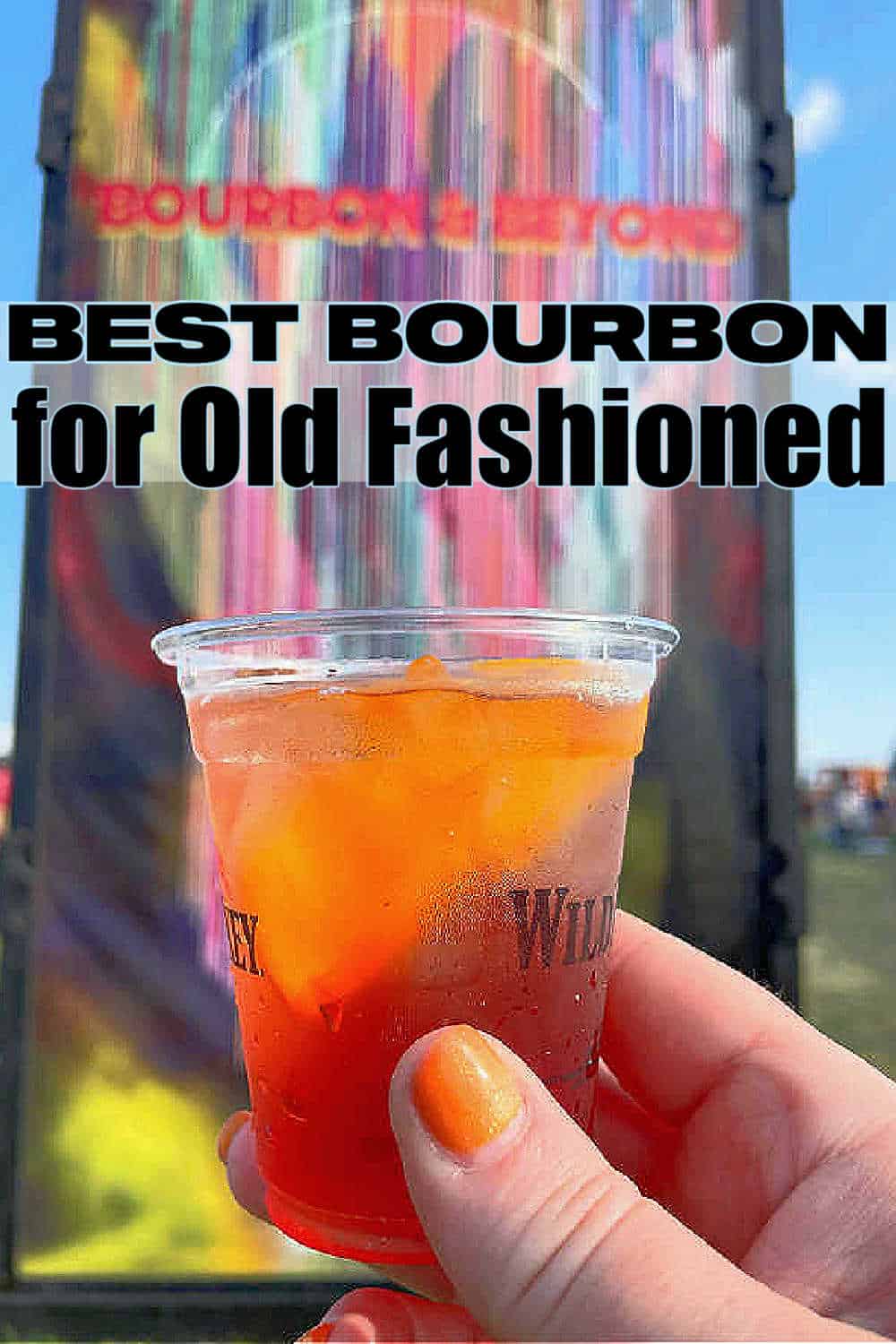 Best Bourbon for Old Fashioned | Foodtastic Mom #oldfashionedcocktail #bourbonrecipes #bourbonandbeyond via @foodtasticmom