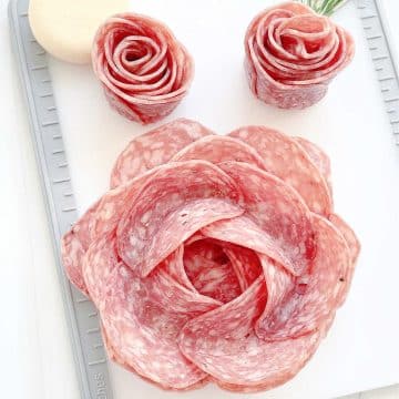 How to Make a Salami Rose | Foodtastic Mom #salamirose #charcuterie #entertaining