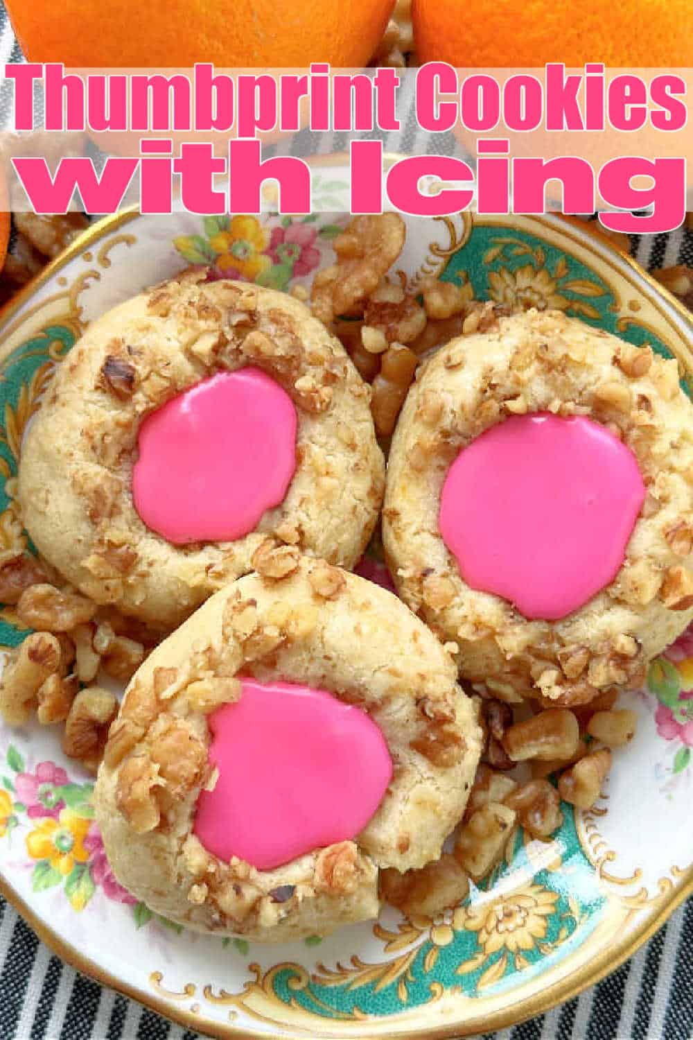 Thumbprint Cookies with Icing | Foodtastic Mom #cookierecipes #thumbprintcookies #christmascookies via @foodtasticmom