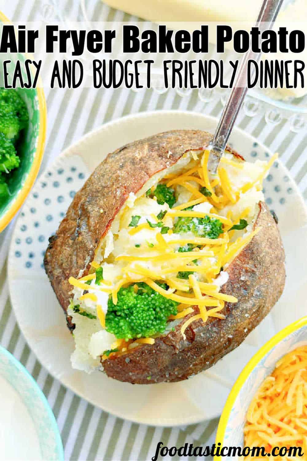 Air Fryer Baked Potato | Foodtastic Mom #airfryerbakedpotato #airfryerrecipes #potatorecipes via @foodtasticmom