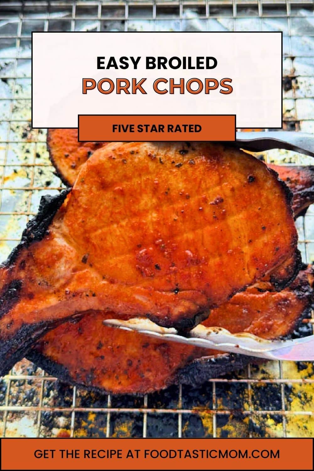 Broiled Pork Chops are tender and perfectly seasoned. They are a delicious and easy dinner your whole family will love. via @foodtasticmom