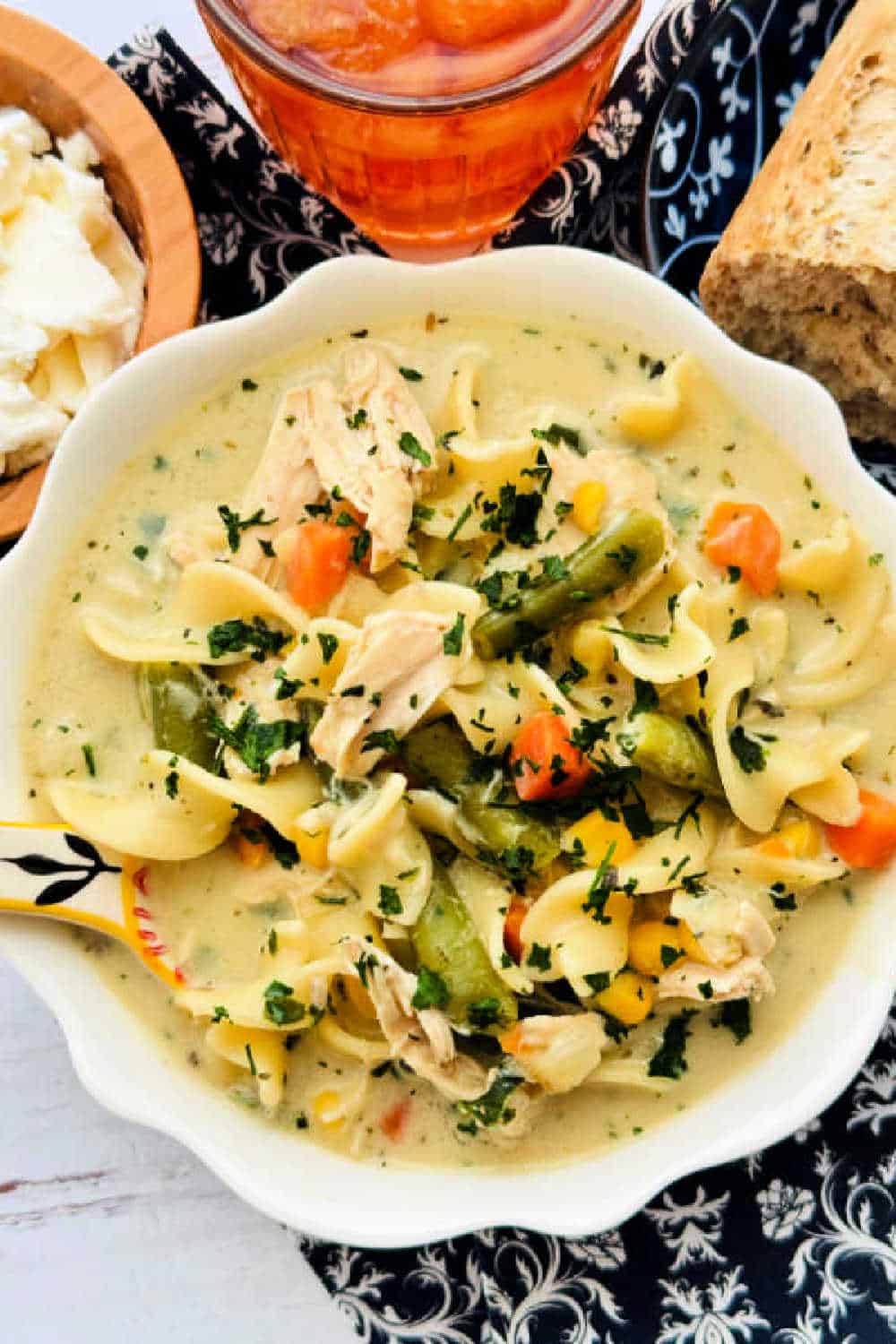This easy and creamy rotisserie chicken noodle soup is made in one pot. This hearty soup is surprisingly quick to make! And the creamy broth makes this the ultimate comfort food. via @foodtasticmom
