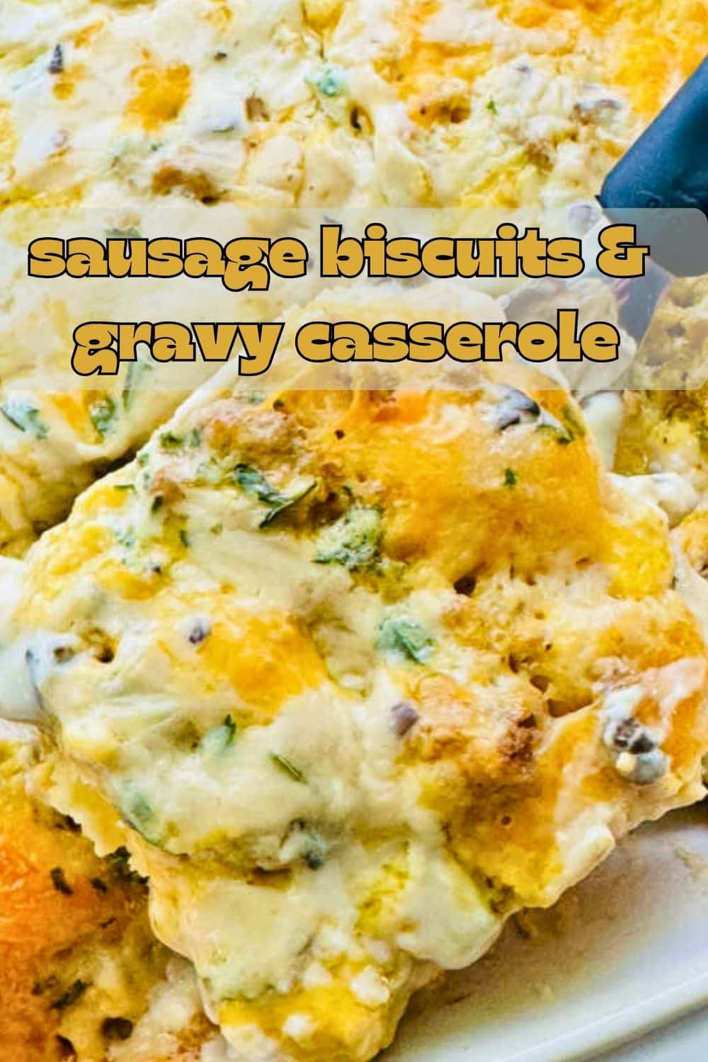 This easy sausage biscuits and gravy casserole recipe will be an absolute hit for either a special occasion or lazy weekend morning. via @foodtasticmom