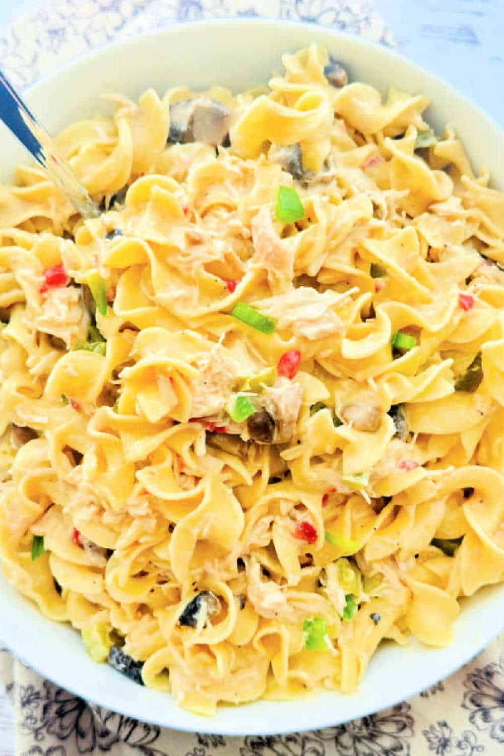 This quick and comforting chicken a la king recipe uses help from rotisserie chicken and canned vegetables. It's comfort food for busy weeknights. via @foodtasticmom