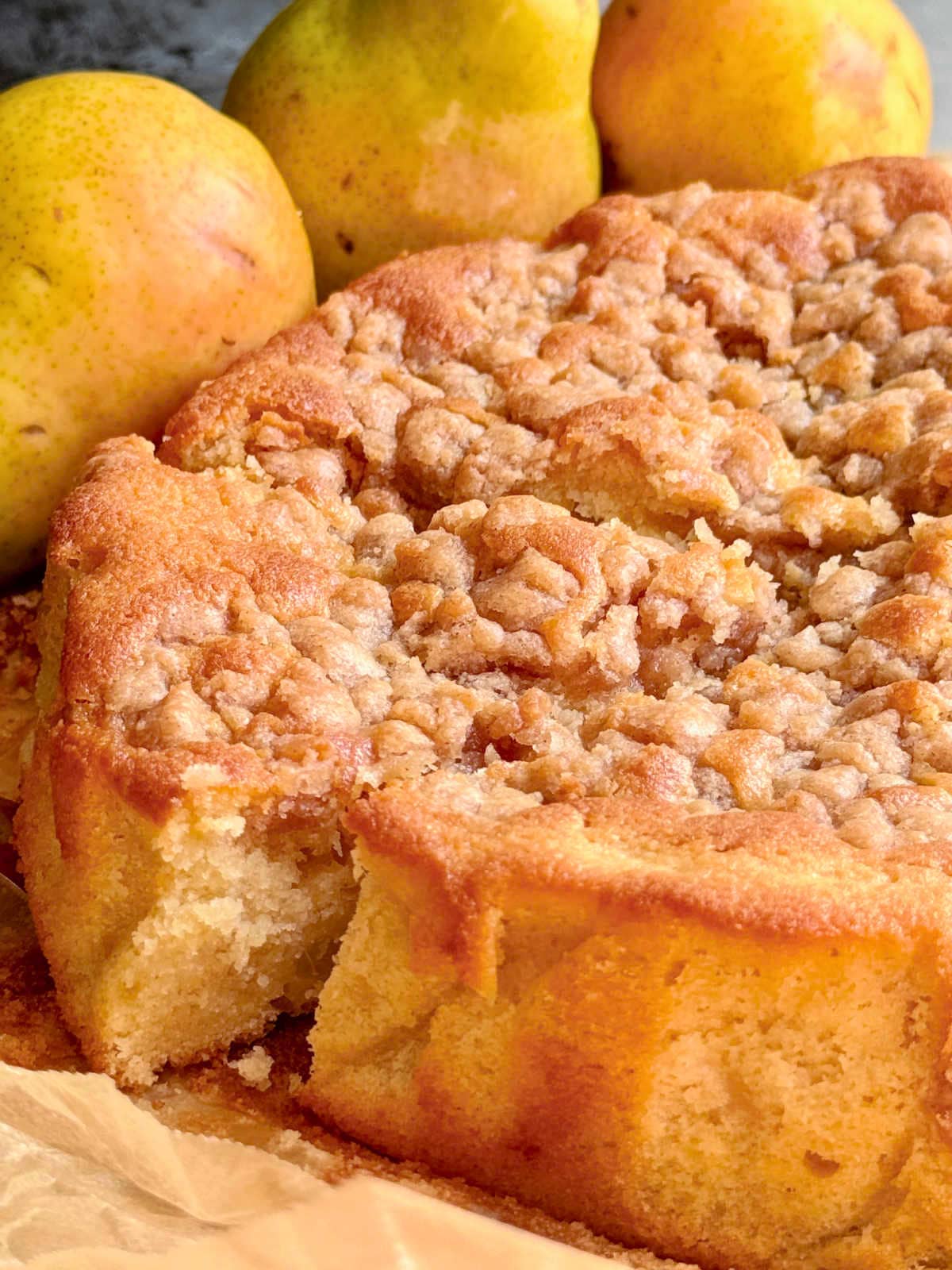 pear cake still life